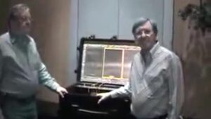 1988, Dr. Schwartz, Strahlungsempfänger im Koffer
